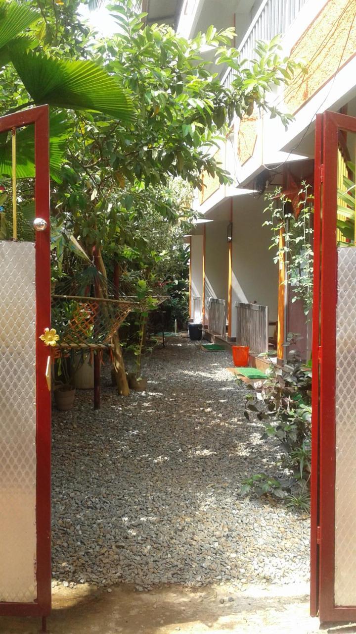 Hotel Baby House Varkala Exterior foto