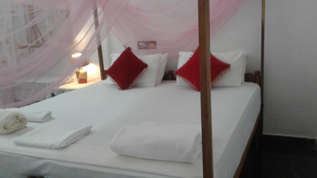 Hotel Baby House Varkala Exterior foto